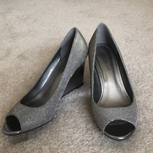 Bandolino Silver Peep Toe Wedges
